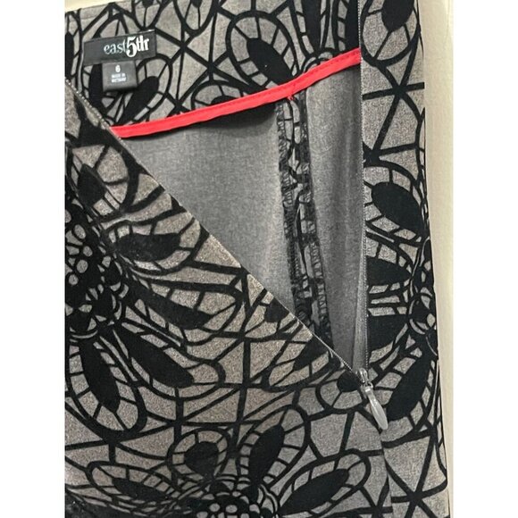 East 5th Velvet Burnout Floral design A-Line Skirt Ruffle Hem Gray/Black Size 6 - Picture 4 of 7